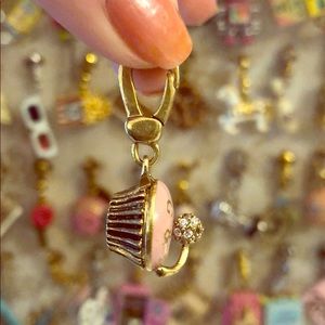 🧁Mini cupcake charm Juicy Couture